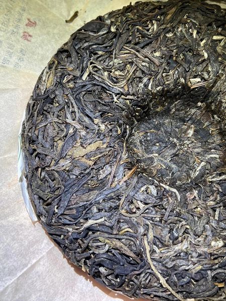 ชาผู่เอ๋อร์ดิบ Yiwu ต้นไม้โบราณคลาสสิก ปี 2018